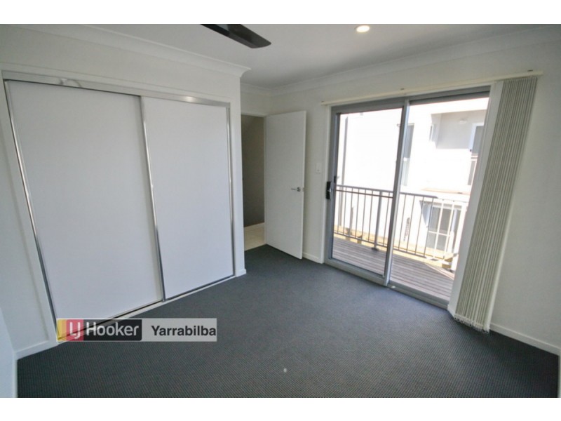 4/4 Rhiana Street, Pimpama QLD 4209