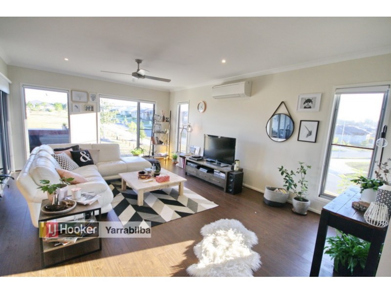 1 Hantlemann Lane, Yarrabilba QLD 4207