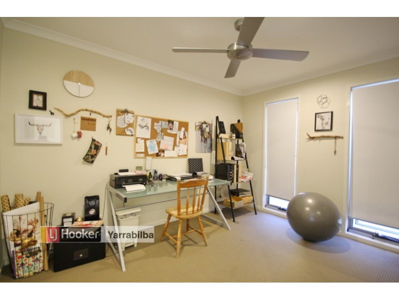 1 Hantlemann Lane, Yarrabilba QLD 4207
