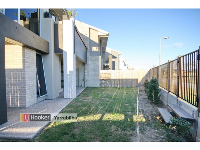 1 Hantlemann Lane, Yarrabilba QLD 4207