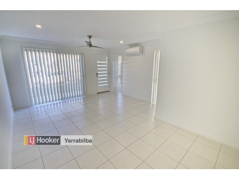 4/4. Rhiana Street, Pimpama QLD 4209