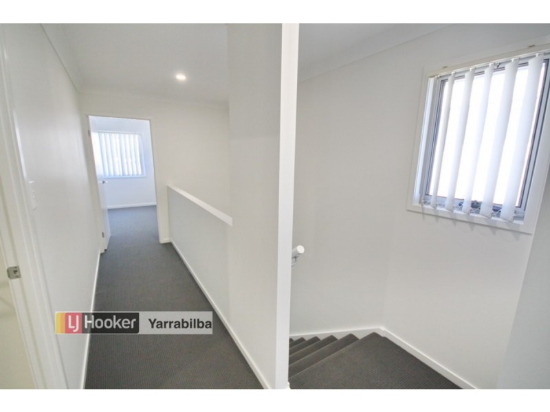 4/4. Rhiana Street, Pimpama QLD 4209