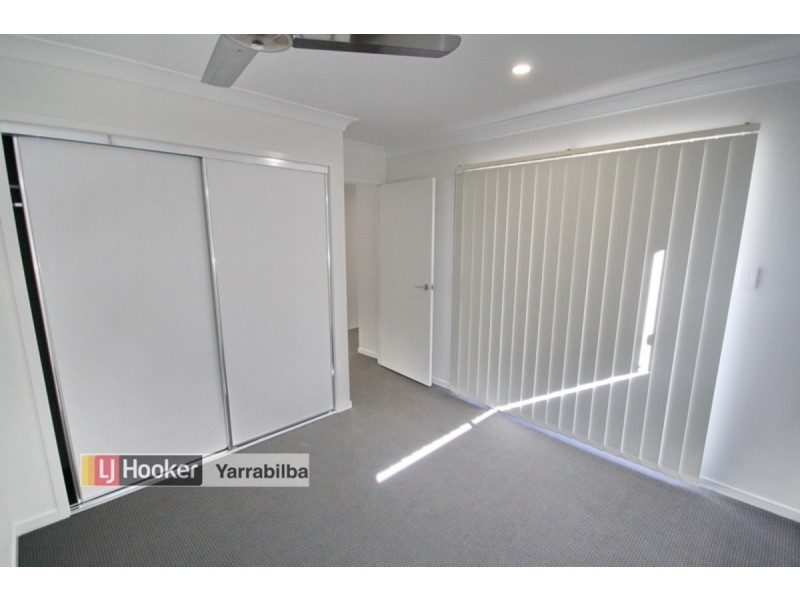 4/4. Rhiana Street, Pimpama QLD 4209