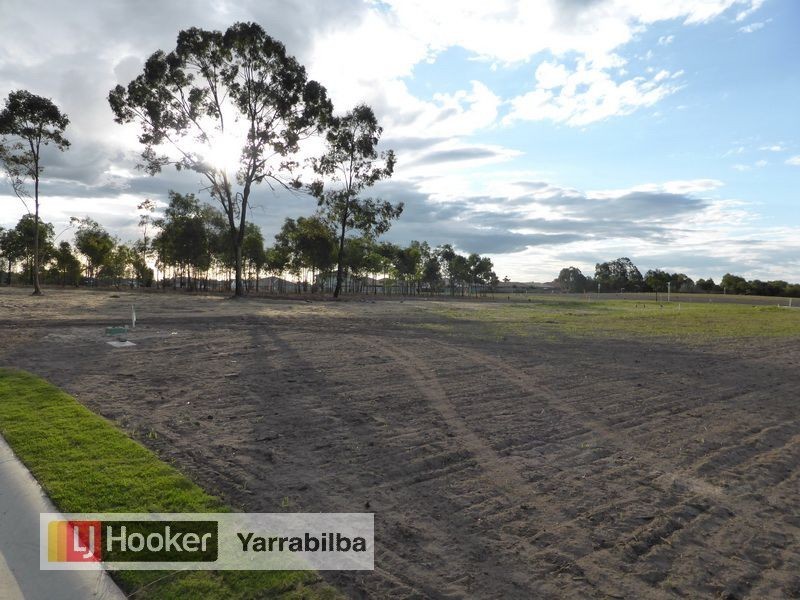 221/21 Thames Drive, Regents Park QLD 4118