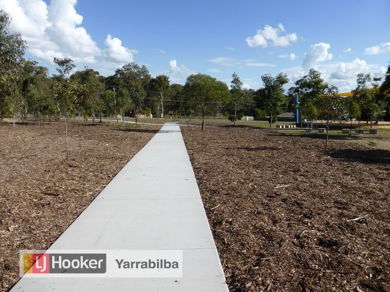 221/21 Thames Drive, Regents Park QLD 4118