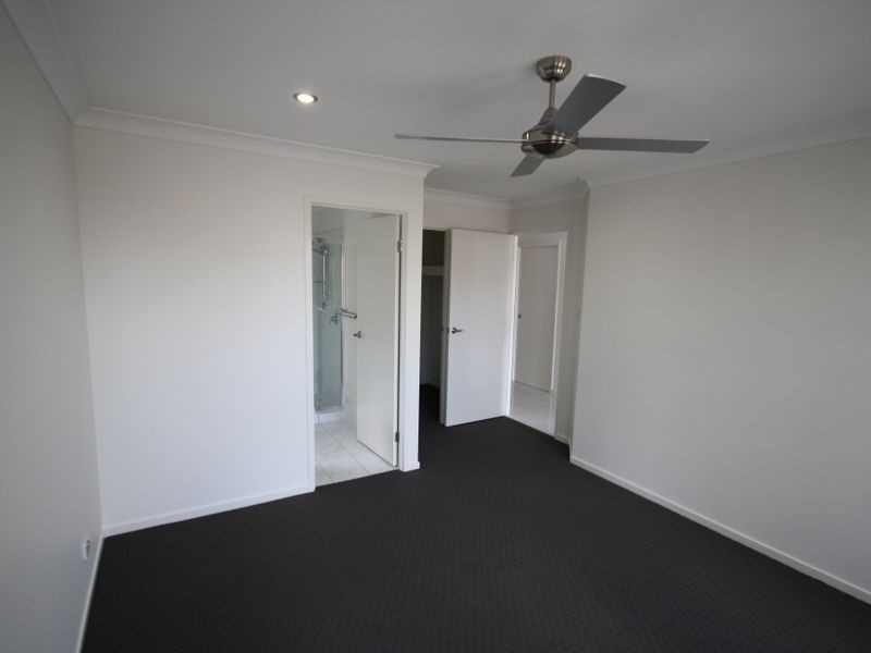 24 Treeline Circuit, Yarrabilba QLD 4207