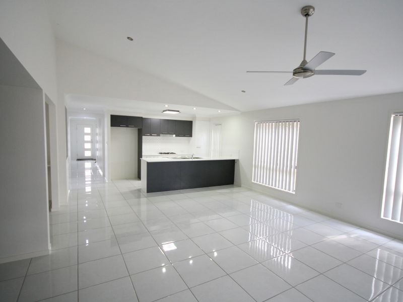 24 Treeline Circuit, Yarrabilba QLD 4207