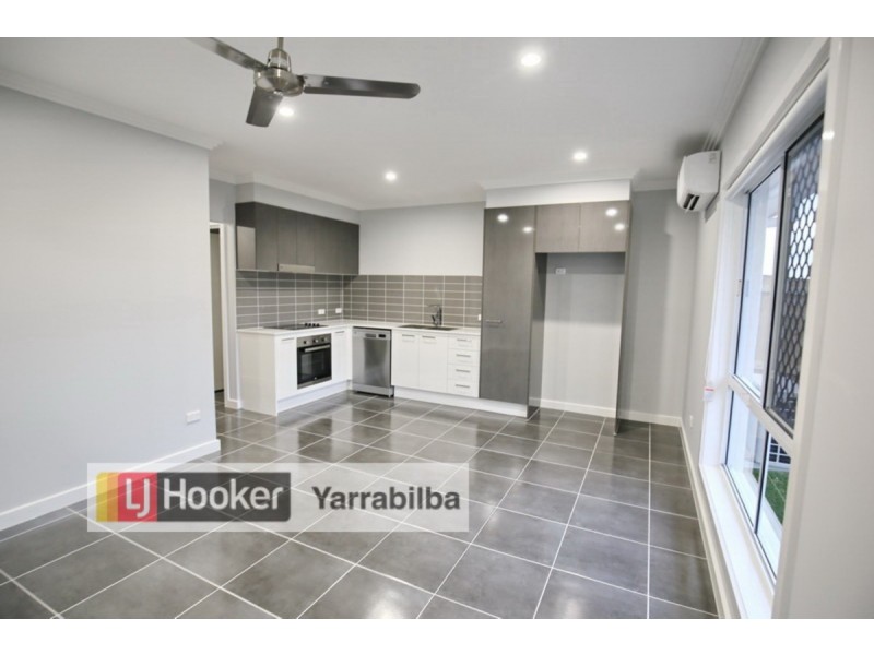 2/22 Chandon Court, Hillcrest QLD 4118