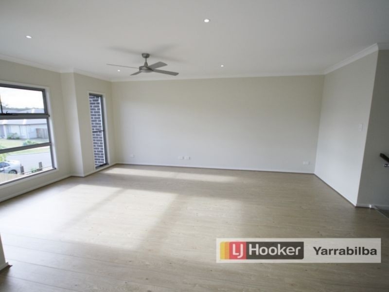 5 Hantlemann Lane, Yarrabilba QLD 4207