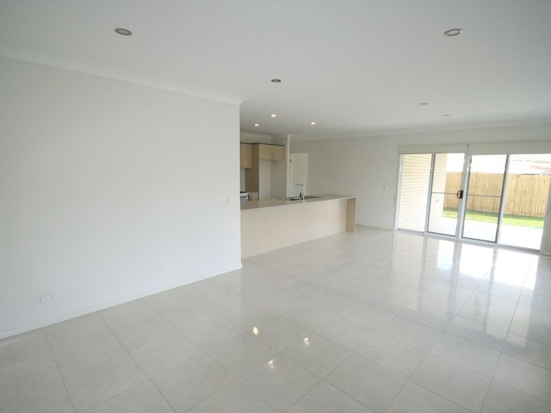 41 Summerview Avenue, Yarrabilba QLD 4207