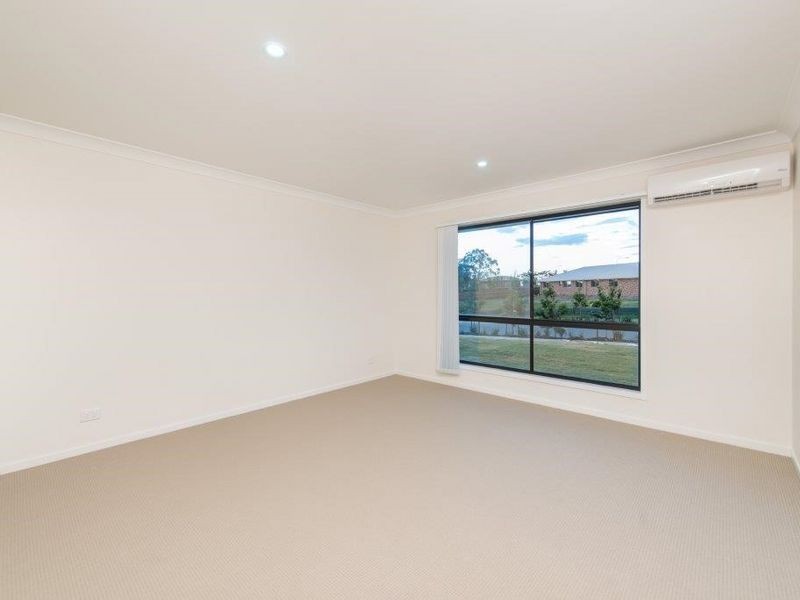 16 Stoneleigh Reserve Blvd, Logan Reserve QLD 4133