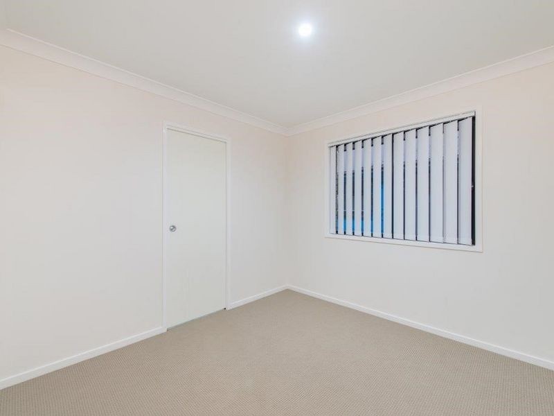 16 Stoneleigh Reserve Blvd, Logan Reserve QLD 4133