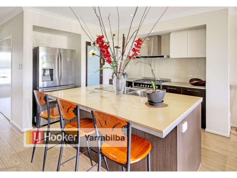 13 Hantlemann Lane, Yarrabilba QLD 4207