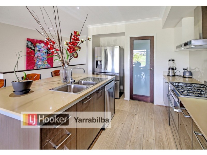 13 Hantlemann Lane, Yarrabilba QLD 4207