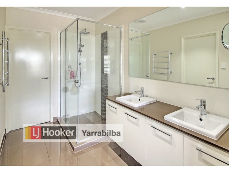 13 Hantlemann Lane, Yarrabilba QLD 4207