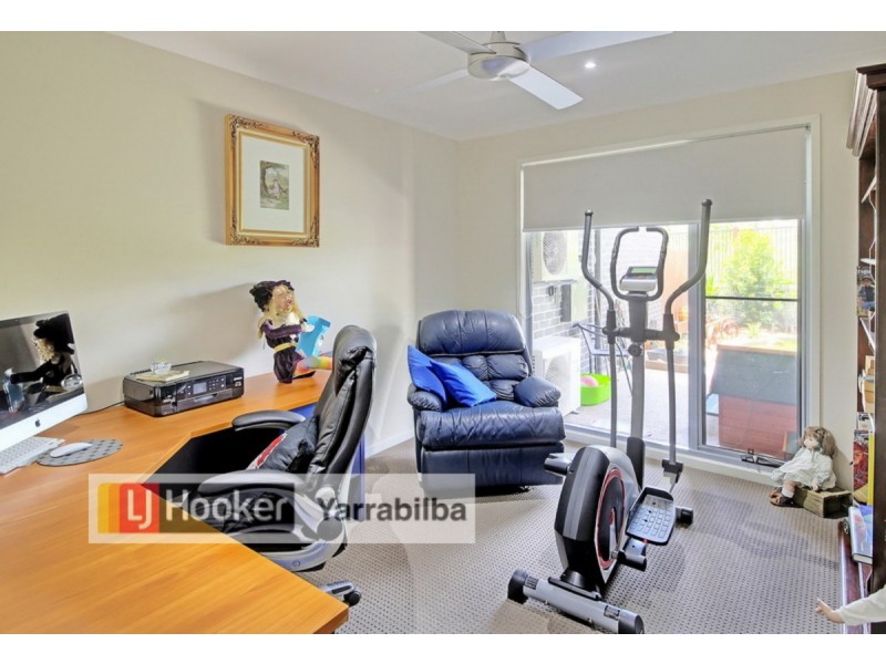 13 Hantlemann Lane, Yarrabilba QLD 4207