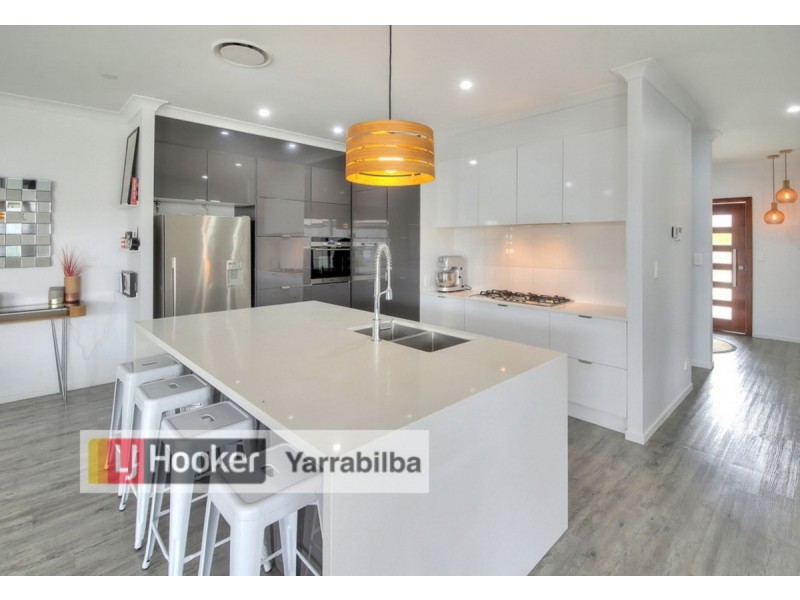 9 Summerview Avenue, Yarrabilba QLD 4207