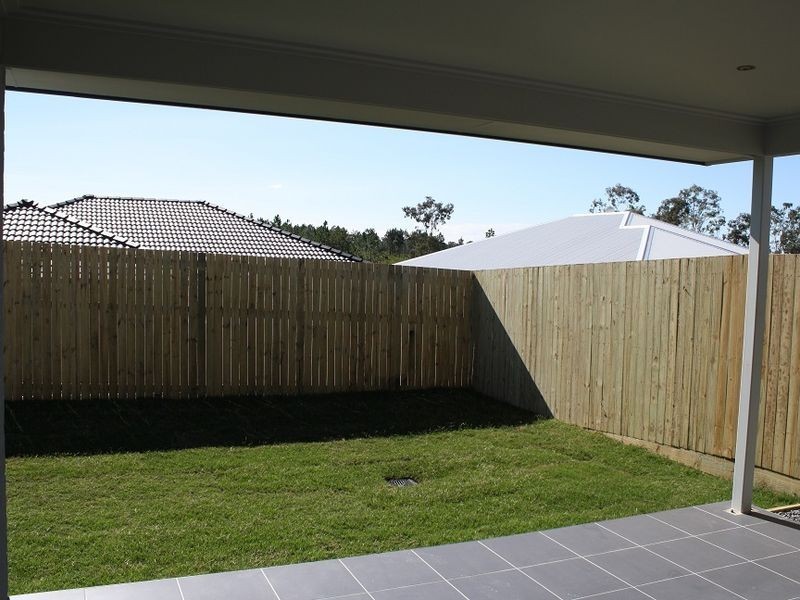 4 Treetops Street, Yarrabilba QLD 4207