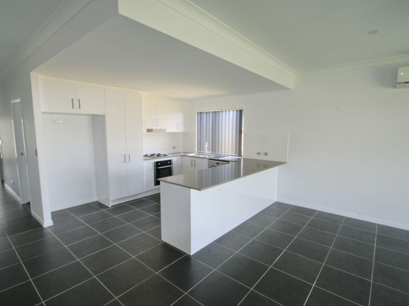 7 Treeline Circuit, Yarrabilba QLD 4207