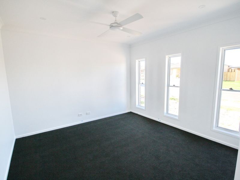 7 Treeline Circuit, Yarrabilba QLD 4207