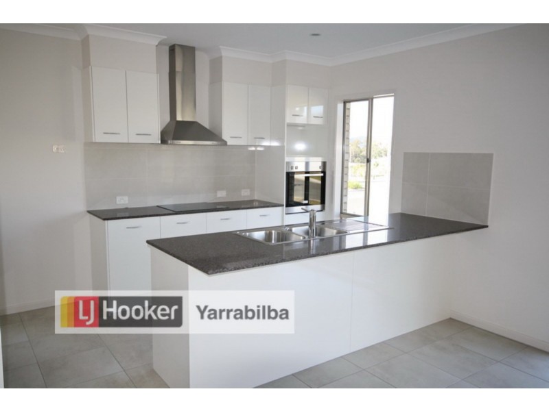7 Huggins Avenue, Yarrabilba QLD 4207