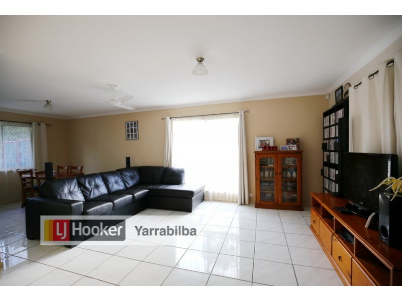 16 Trulson Drive, Crestmead QLD 4132