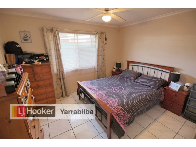 16 Trulson Drive, Crestmead QLD 4132