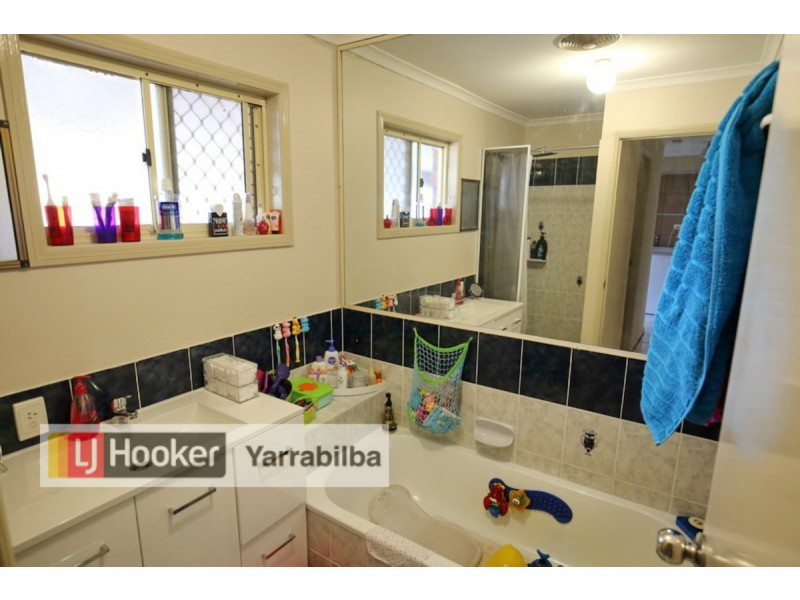 16 Trulson Drive, Crestmead QLD 4132