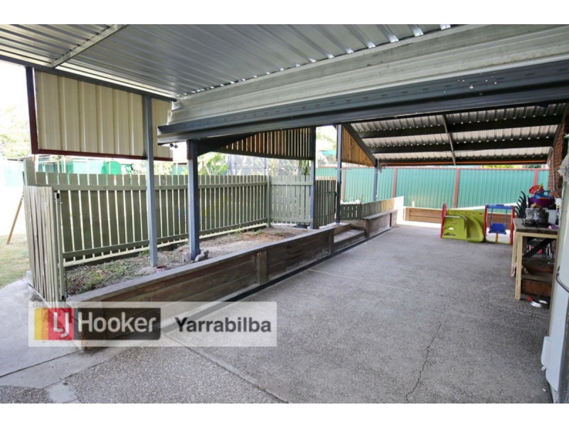 16 Trulson Drive, Crestmead QLD 4132