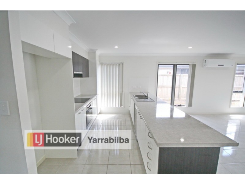 8 Cobblestone Avenue, Logan Reserve QLD 4133
