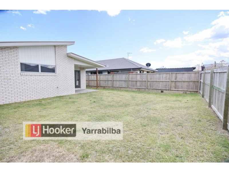 8 Cobblestone Avenue, Logan Reserve QLD 4133