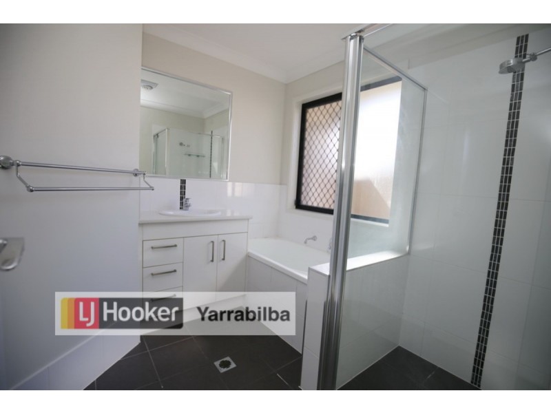 12 Alabaster Drive, Logan Reserve QLD 4133