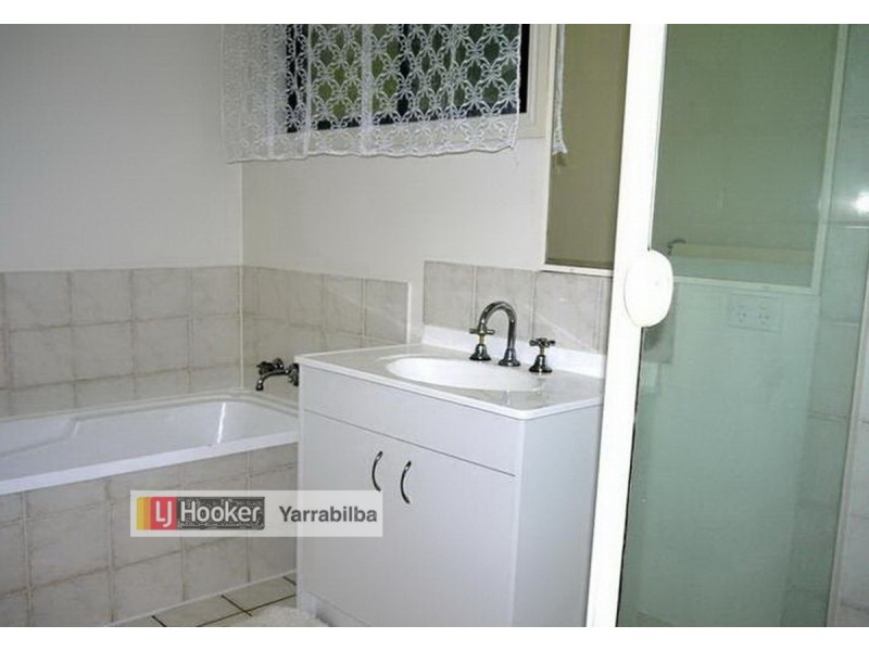 117 – 121 Stephens Place, Kooralbyn QLD 4285