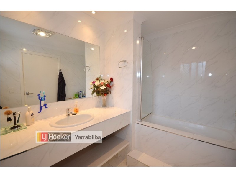 172 – 176 Walker Drive, Kooralbyn QLD 4285