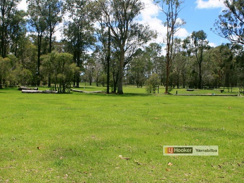 60 Coplick Crescent, Buccan QLD 4207