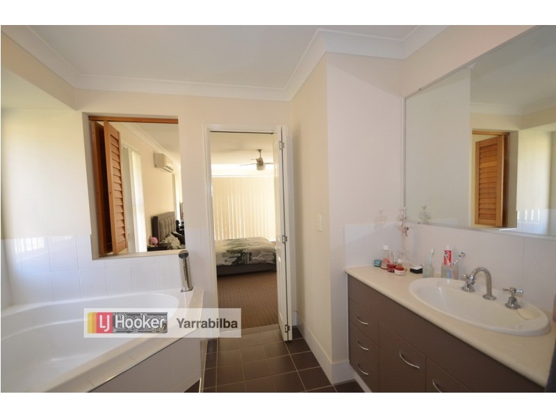 36 – 38 Wyndham Place, Kooralbyn QLD 4285