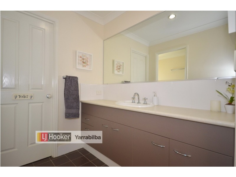 36 – 38 Wyndham Place, Kooralbyn QLD 4285