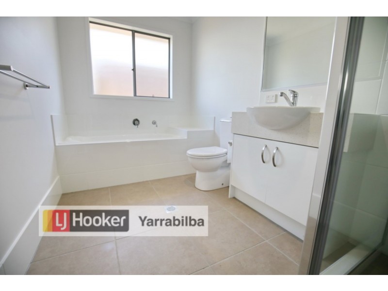 11 Bayes Road, Logan Reserve QLD 4133