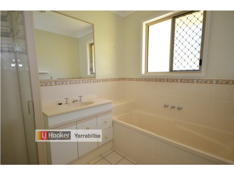 57 – 59 Collins Place, Kooralbyn QLD 4285