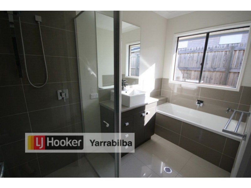 15 Autumnfield Avenue, Yarrabilba QLD 4207