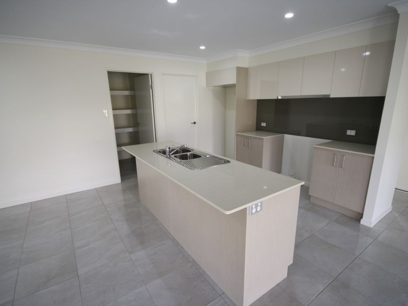 9 Pinehill Street, Yarrabilba QLD 4207