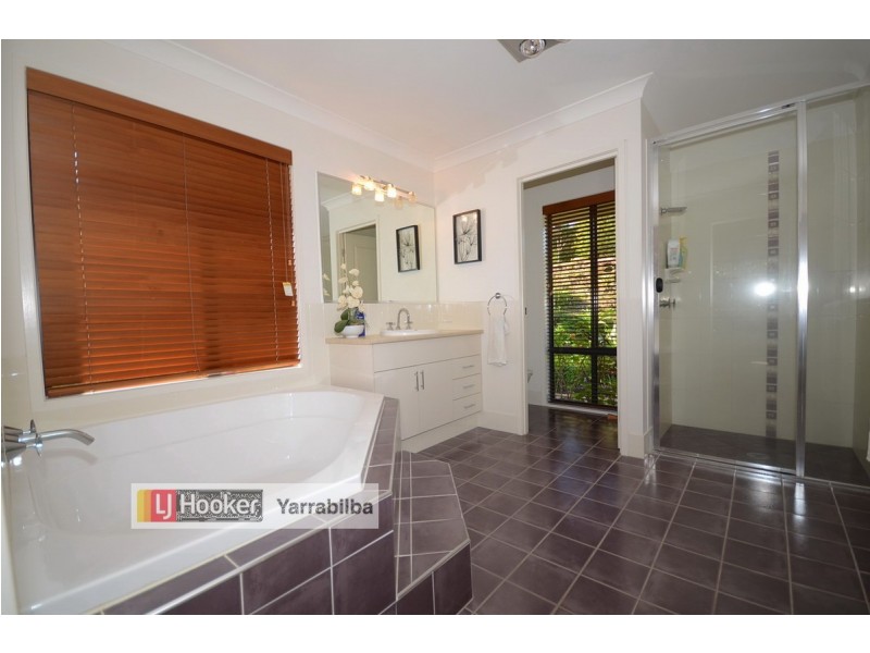 110 Campbell Drive, Kooralbyn QLD 4285