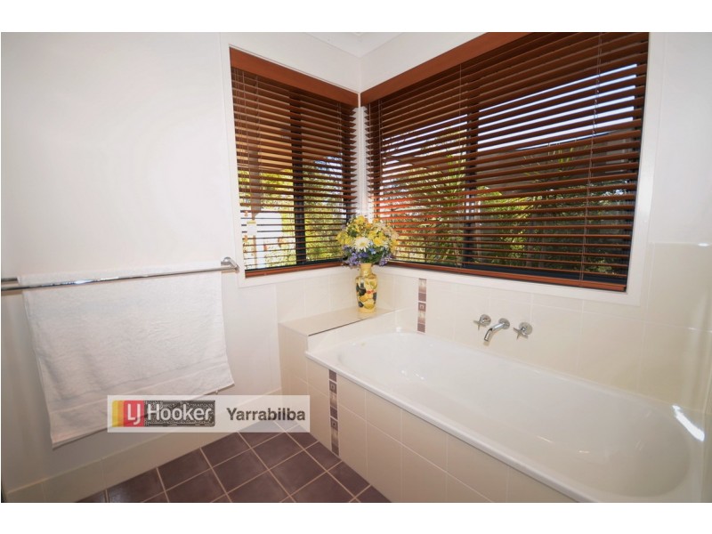 110 Campbell Drive, Kooralbyn QLD 4285