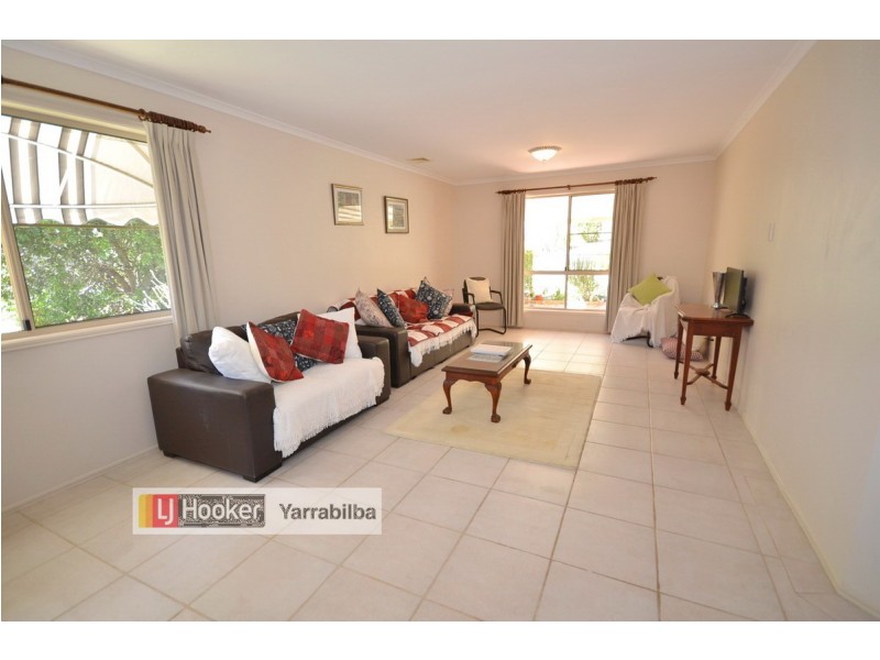 25 Walker Drive, Kooralbyn QLD 4285