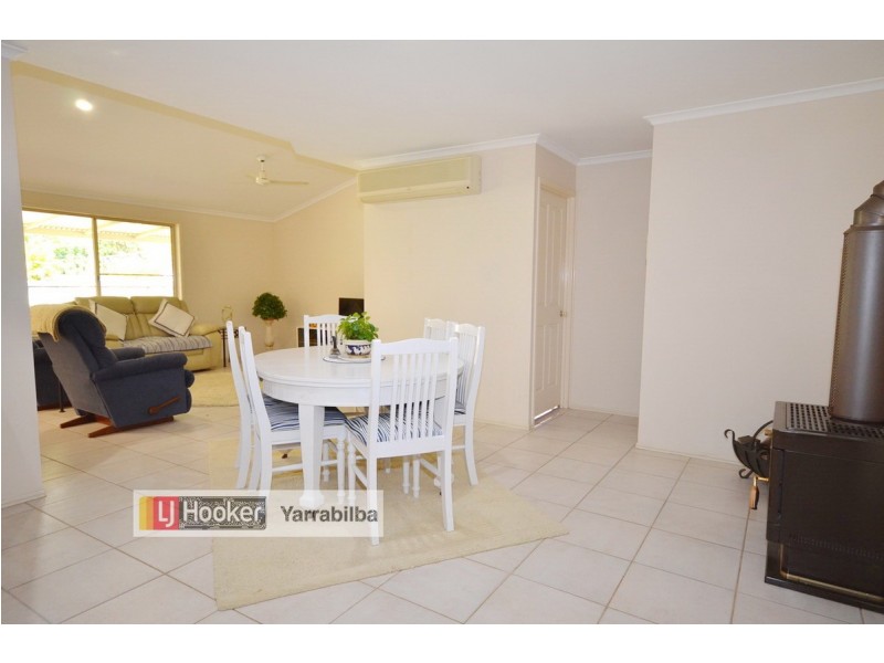 25 Walker Drive, Kooralbyn QLD 4285