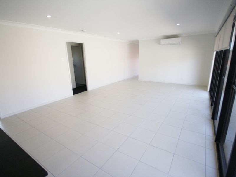 77 Treeline Circuit, Yarrabilba QLD 4207