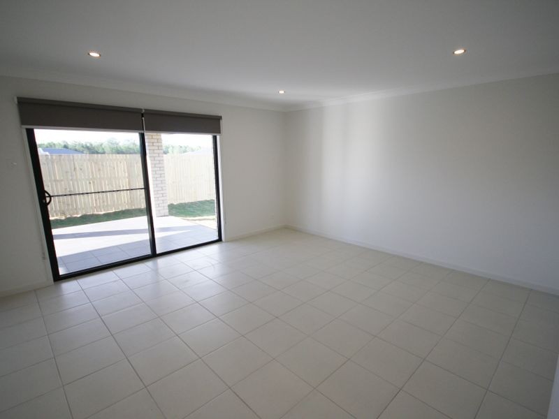 77 Treeline Circuit, Yarrabilba QLD 4207
