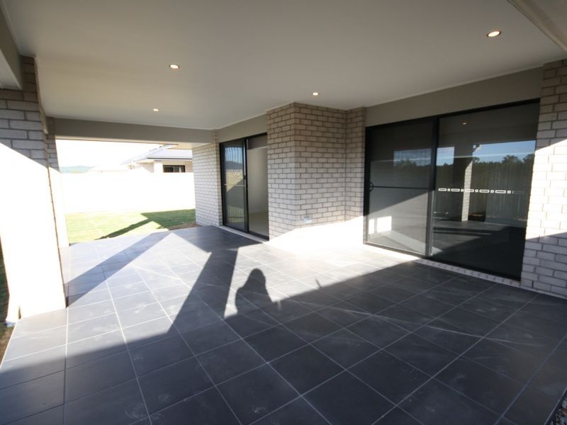77 Treeline Circuit, Yarrabilba QLD 4207