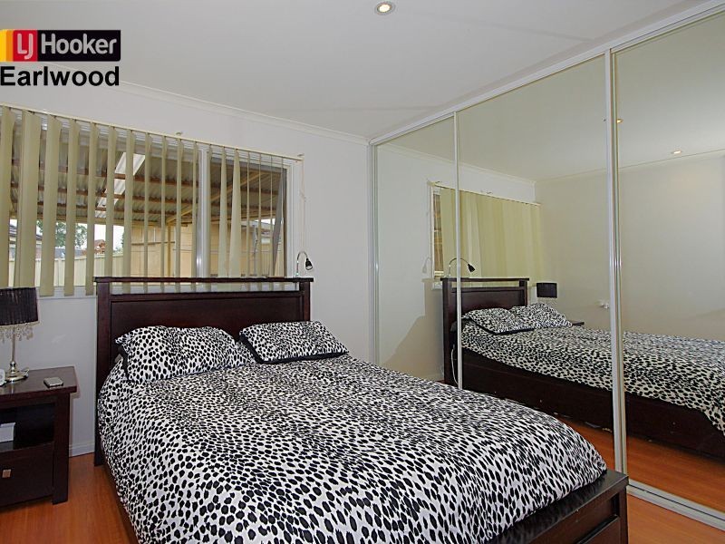 1 Jacaranda Avenue, Bradbury NSW 2560