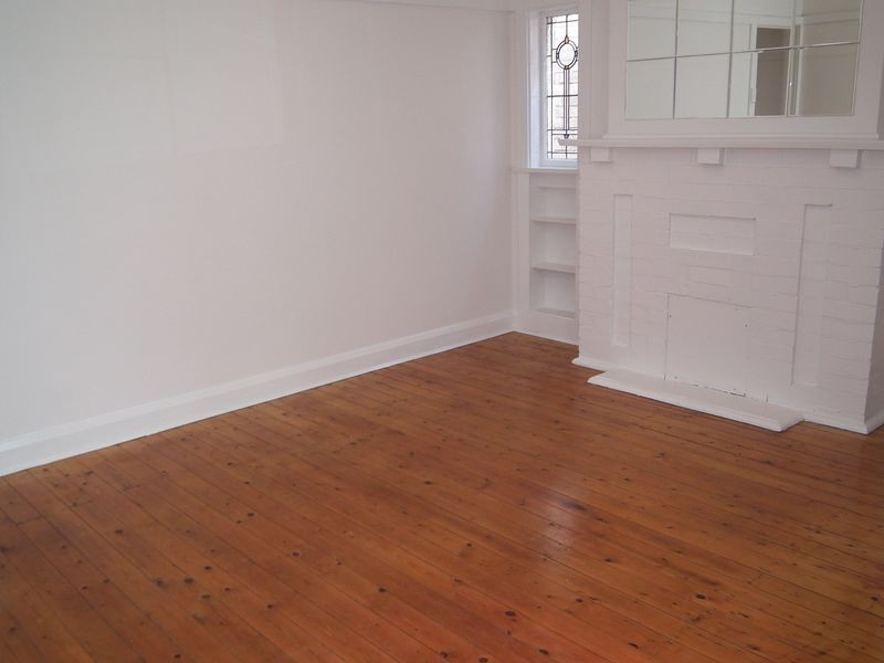 37 Robinson Street, Eastlakes NSW 2018